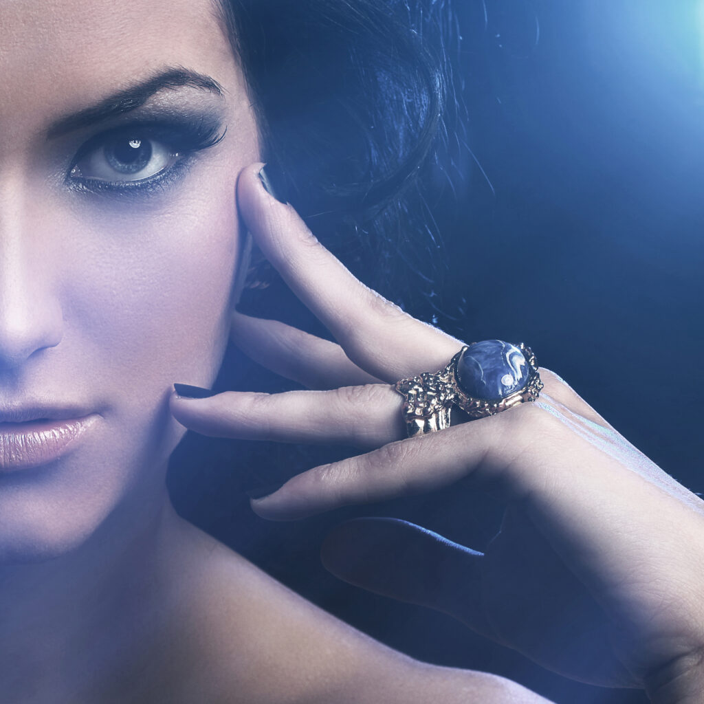 This image represents best jewelry blogs page